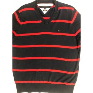Tommy Hilfiger sweater size medium. Navy and red.